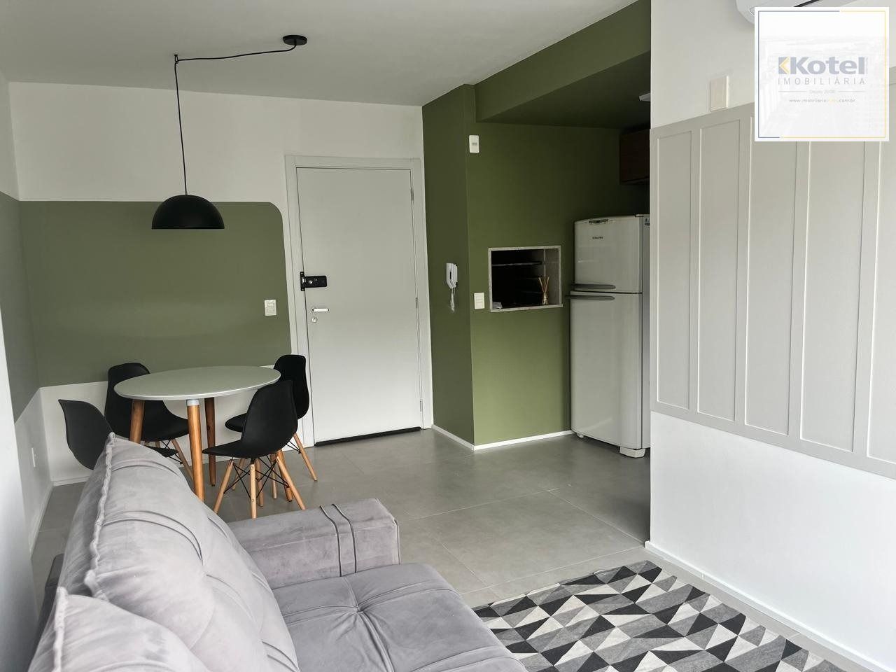 Apartamento 2 dormitórios, 1 vaga no Jardim Lindóia