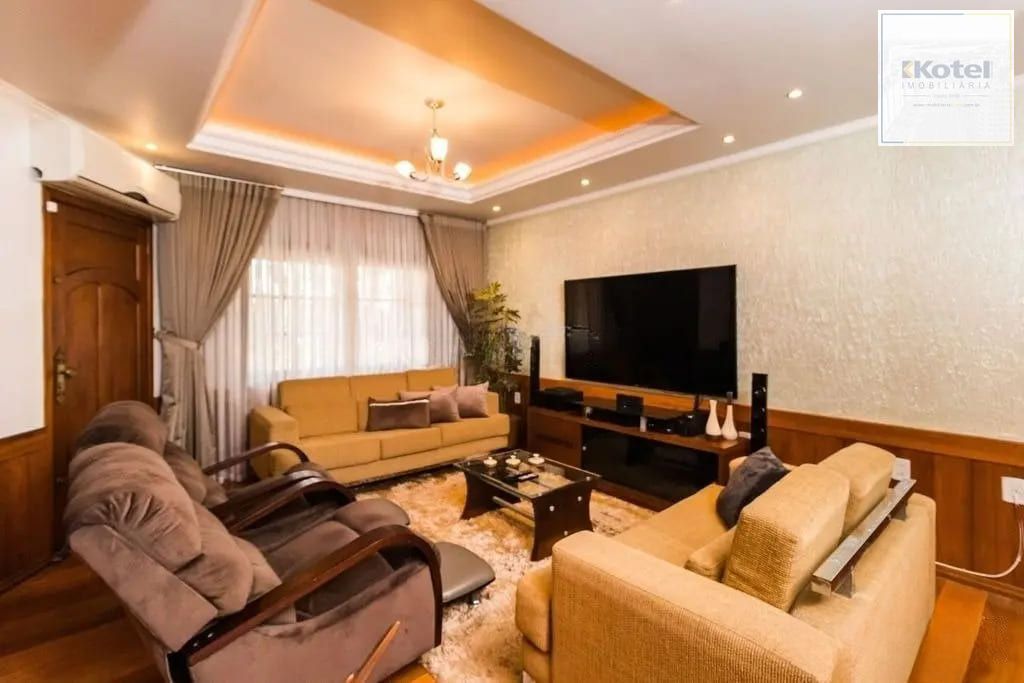 Casa com 3 dormitórios  de 278m² à venda no Bairro Jardim Itú Sabará
