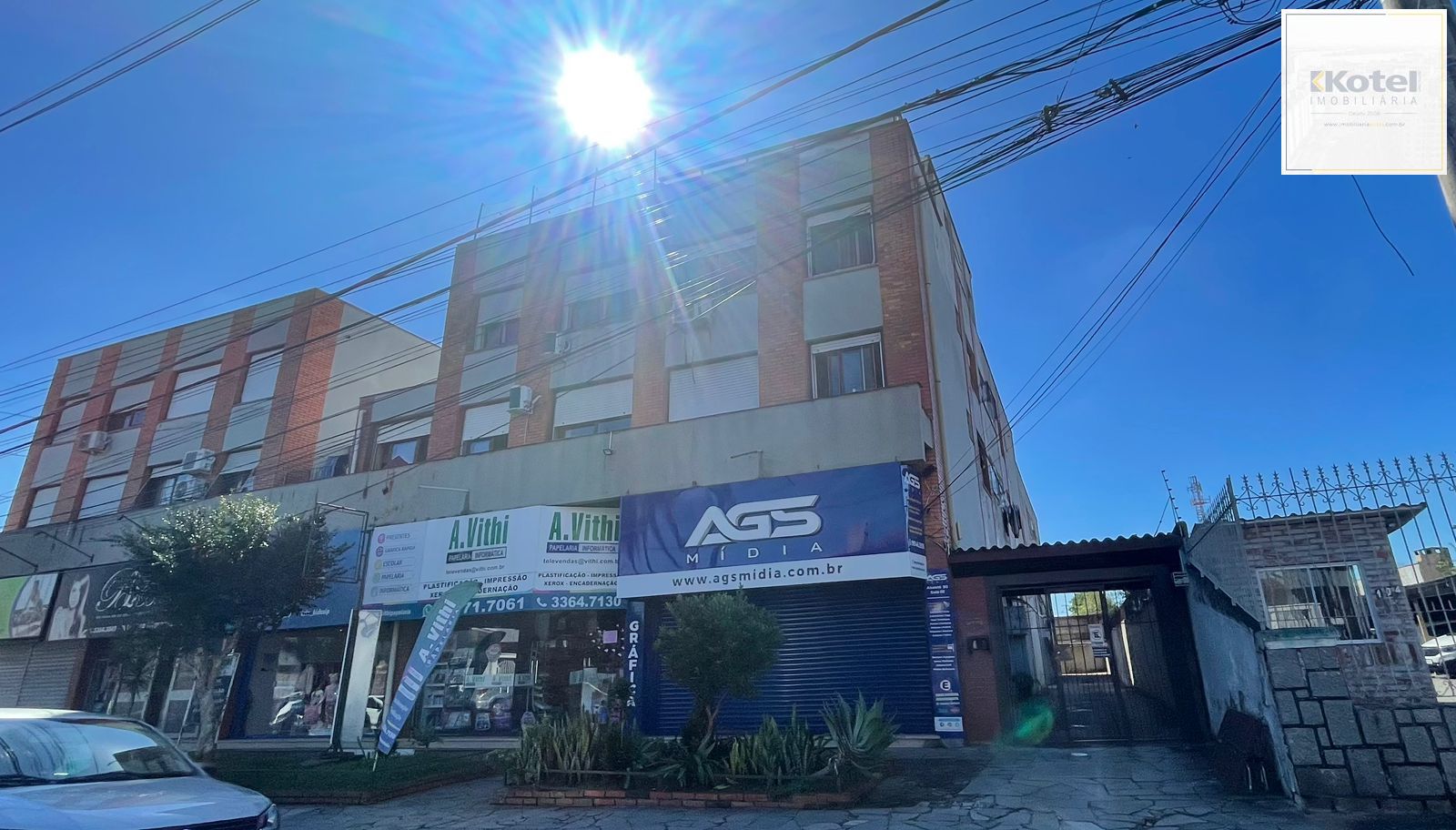Apartamento com 66 m2 localizado na Rua Abaeté no Bairro Sarandi — foto 2
