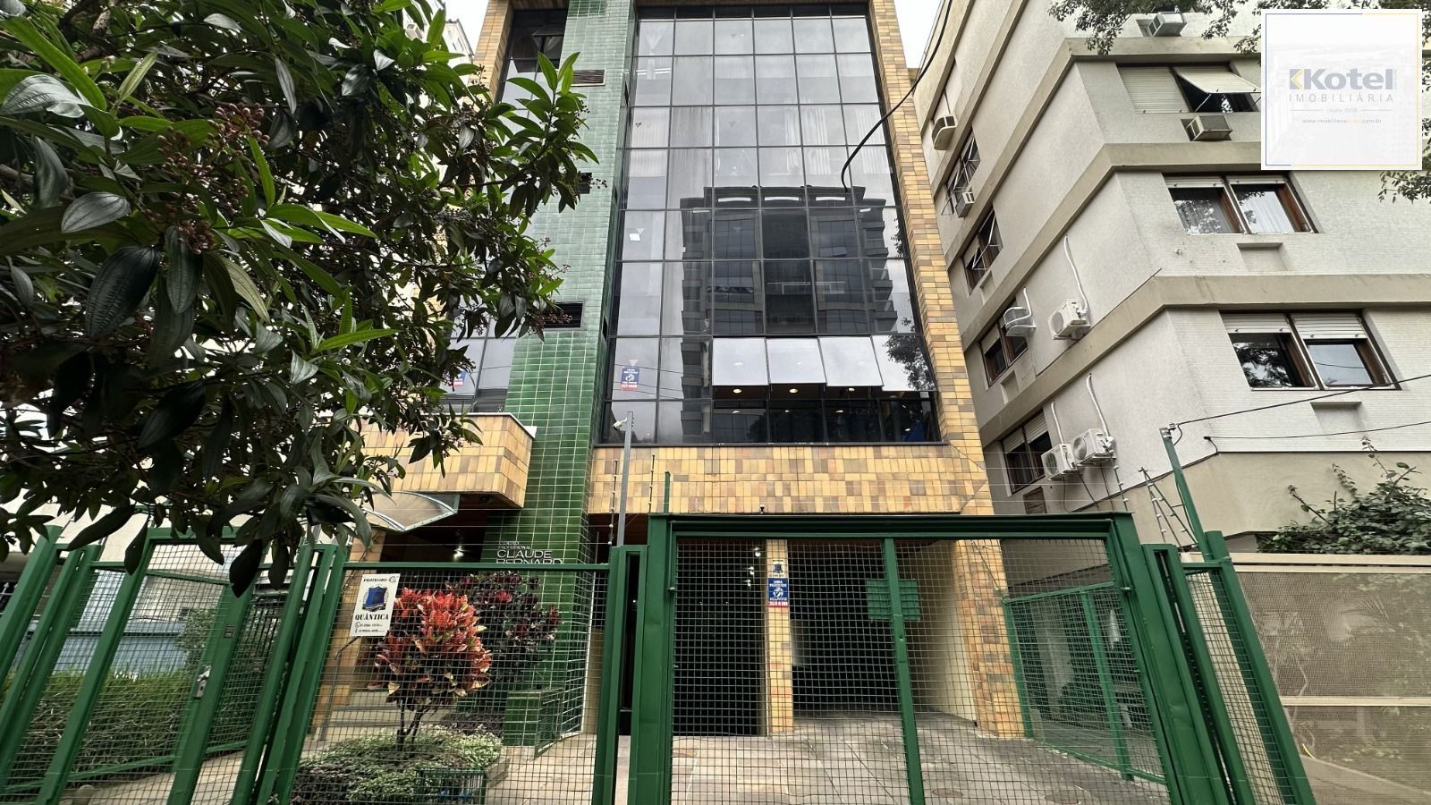 Sala comercial próximo ao hospital HPS e UFRGS