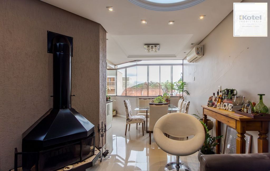 Apartamento 3 Dorms com Suíte e 2 Vagas no Jardim Planalto  – Porto Alegre