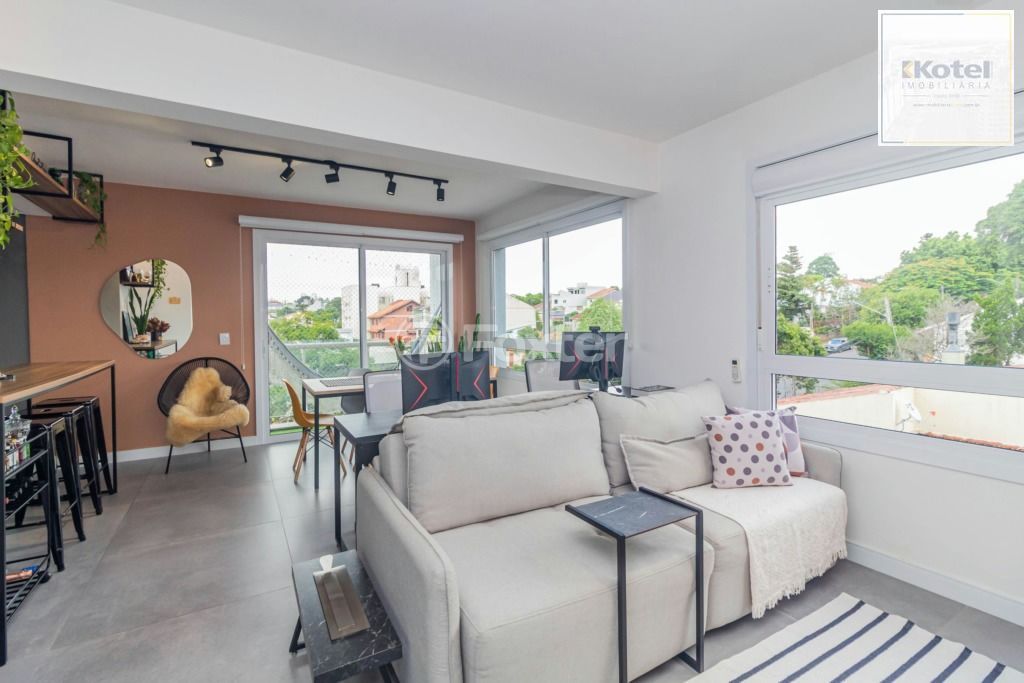 Apartamento mobiliado com sacada e vaga na Vila Ipiranga — foto 3