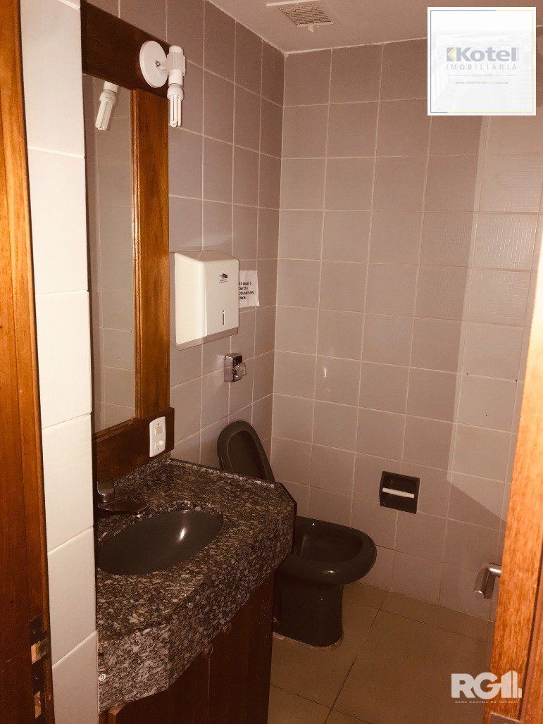 Sala Comercial à venda, 164m², Centro Histórico - Porto Alegre