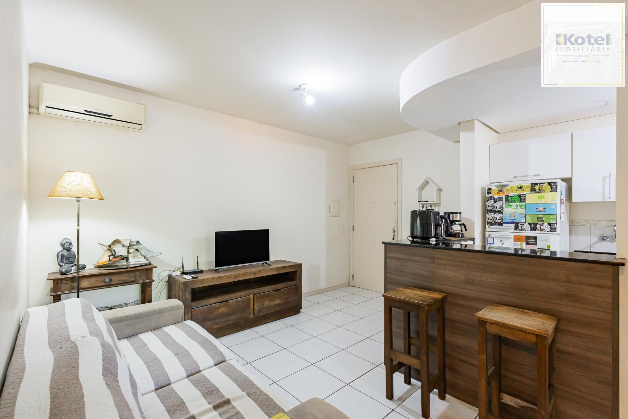 Apartamento 3 dormitorios com vaga de garagem no Guarujá - Porto Alegre