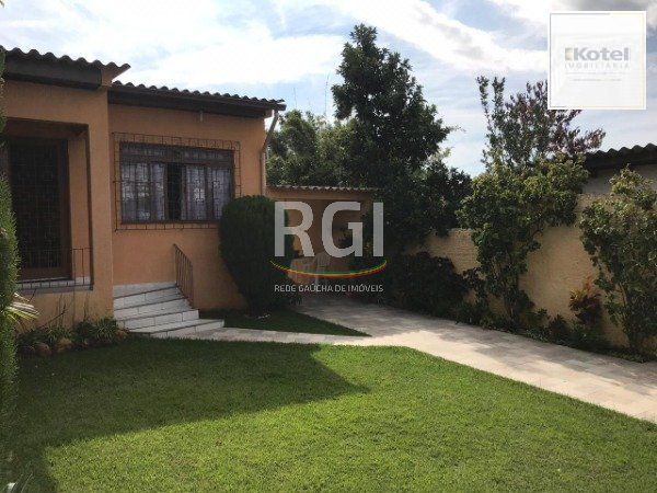 Casa para Venda - 150m², 3 dormitórios, 2 vagas - Vila Nova