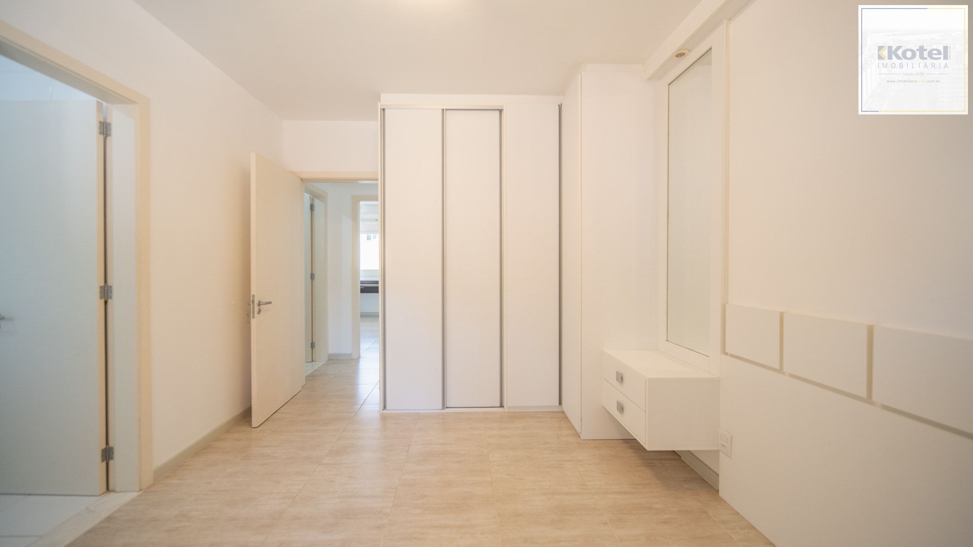 Casa em Condomínio com 134,64 m² privativos, 3 dormitórios sendo 1 suíte 2vagas