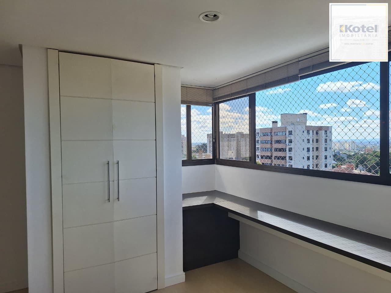 Amplo apartamento de 2D com suíte e vaga — foto 4