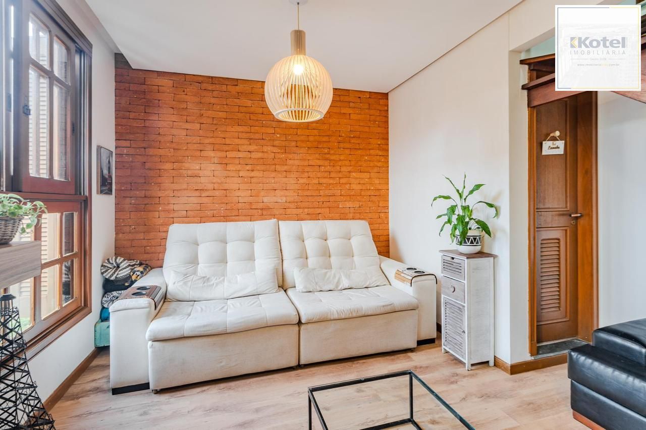Casa em condomínio 3 dormitórios e sótão bairro Cristal — foto 2
