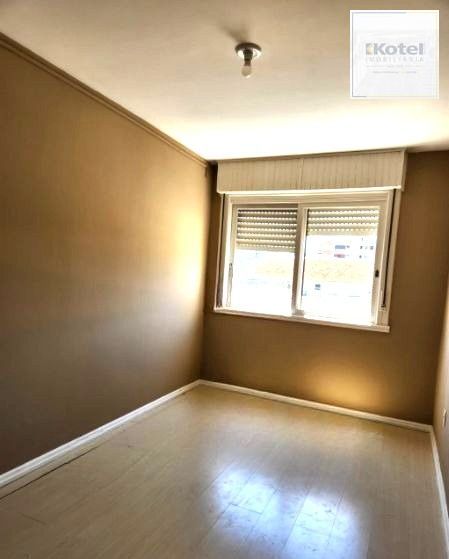 Apartamento no Menino Deus de 2 dormitórios DESOCUPADO