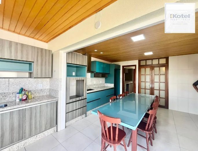 Cobertura DUPLEX no Partenon de 3 dormitórios vaga e terraço — foto 2