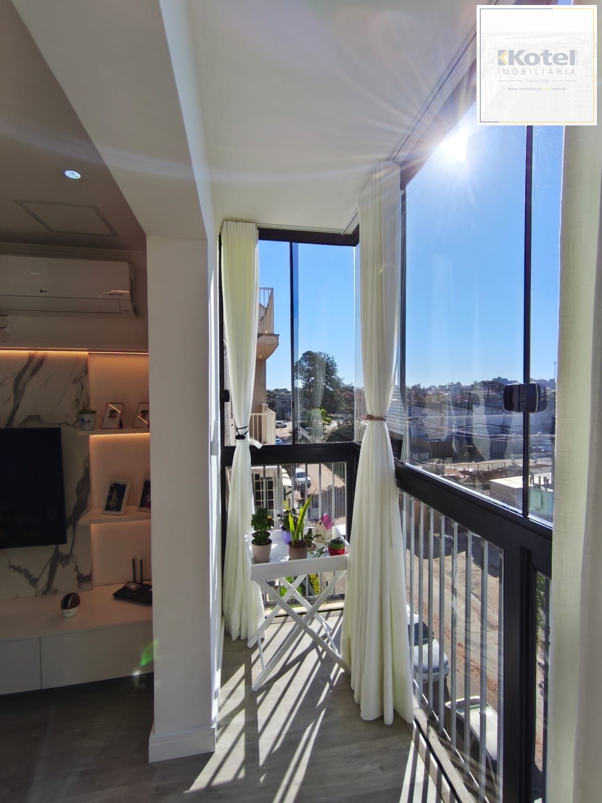 Cobertura duplex 3 dormitórios com terraço e vaga em Cachoeirinha