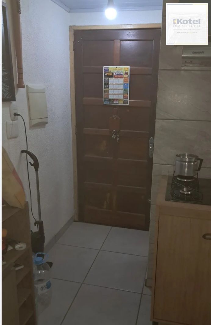 Apartamento Reformado no Rubem Berta | 2 Quartos, Vaga e Escriturado