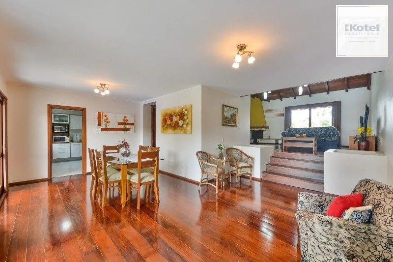 Casa à venda com 280m² | 3 dormitórios | 1 suíte | 2 vagas | Ipanema – Porto Alegre — foto 3