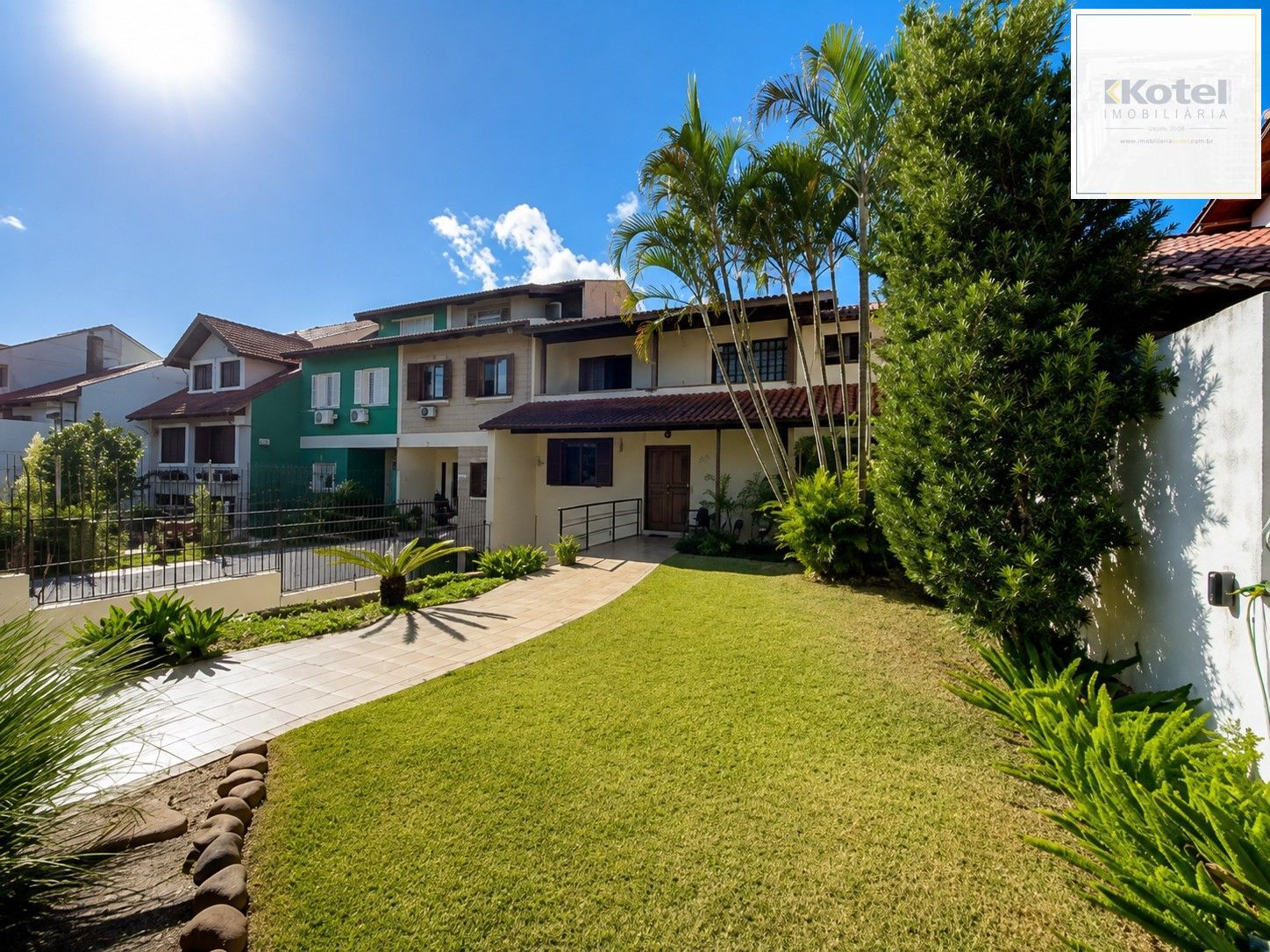 Casa à venda com 382m², 4 quartos e 2 vagas — foto 2