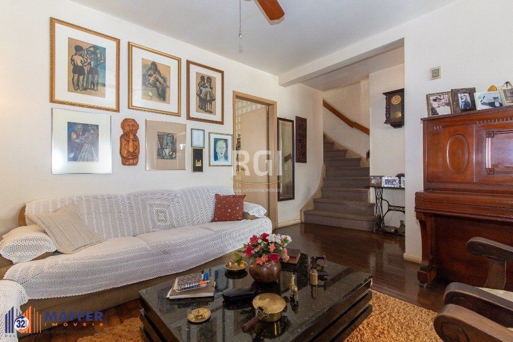 Cobertura para Venda - 240m², 3 dormitórios, sendo 1 suites, Rio Branco