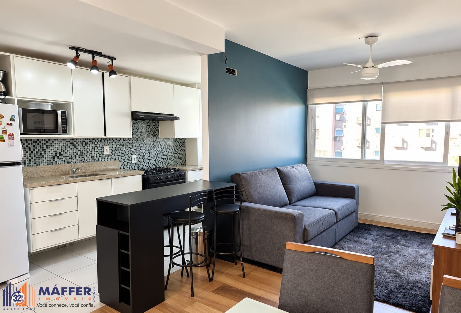Apartamento de 2 quartos, suíte,elevador, 1 vaga no bairro São Sebastião.