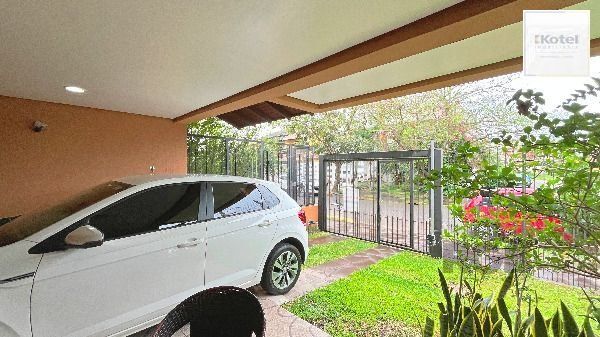 Casa em Porto Alegre, no bairro Hípica, com 3 dormitório(s), e 3 banheiros, à venda. — foto 5