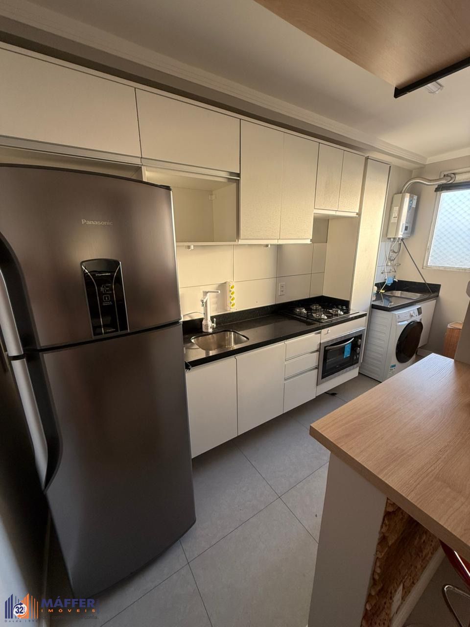 Apartamento com 2 quartos e 1 vaga de garagem no Bairro Sarandí