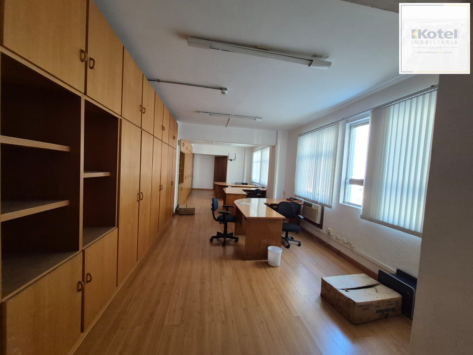 Sala com 50,70m² que pode ser transformada em apto