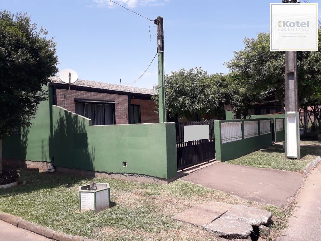 Casa de esquina 3 dormitórios, vaga de garagem, Bairro Monte Claro