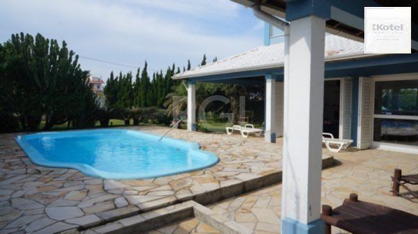 Casa para Venda - 500m², 7 dormitórios, sendo 2 suites, Atlântida