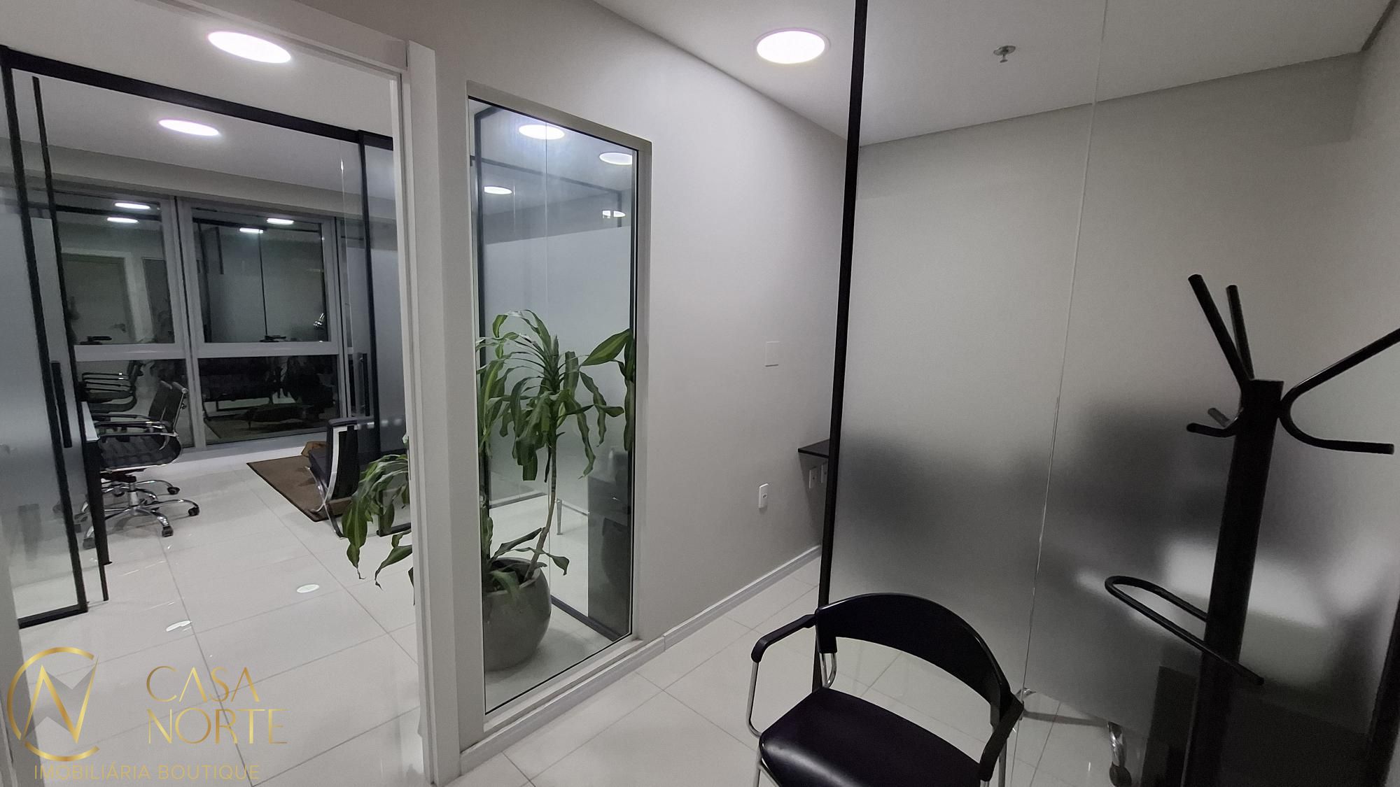 Sala Comercial à venda com 1 quarto, 40m², 1 vaga, Avenida Ipiranga no bairro Praia de Belas em Porto Alegre