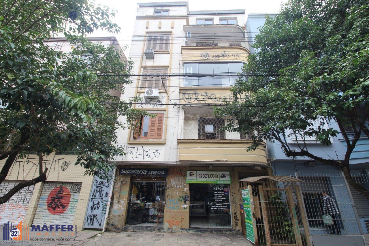 Apartamento para Venda - 61.8m², 2 dormitórios, sendo 1 suites, Cidade Baixa