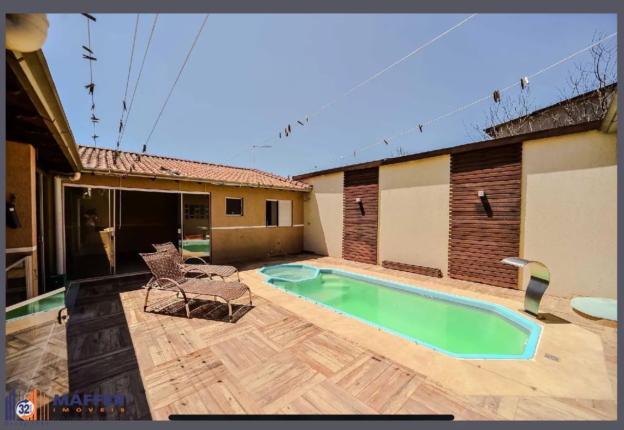 Casa, 5 quartos, 200 m² - Foto 1