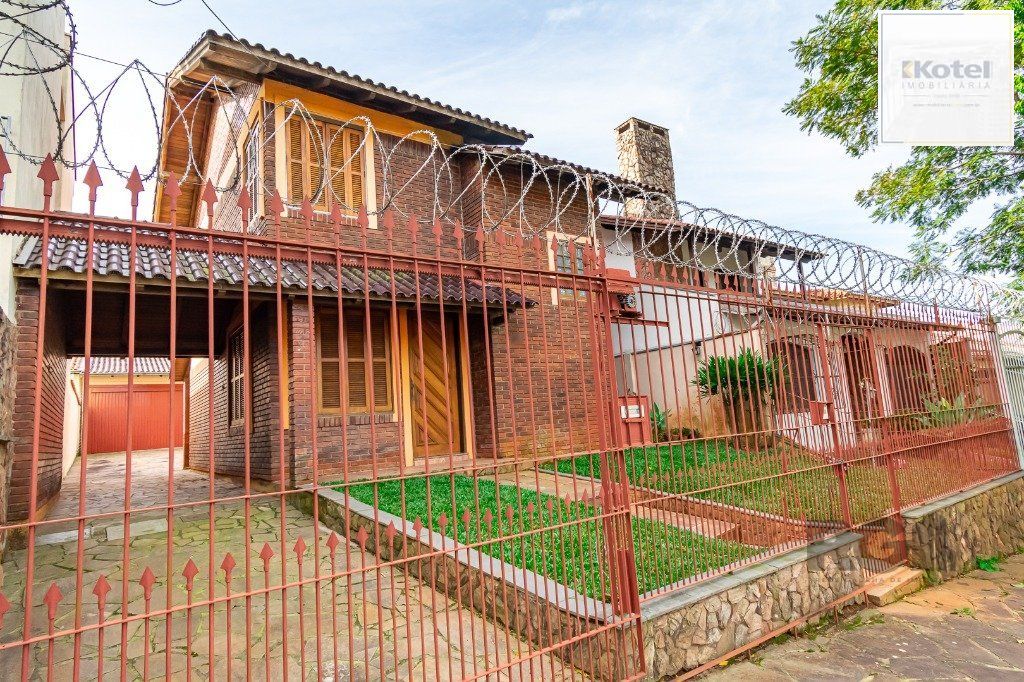 Casa sobrado na zona norte de 3 dormitórios 3 vagas e piscina — foto 4