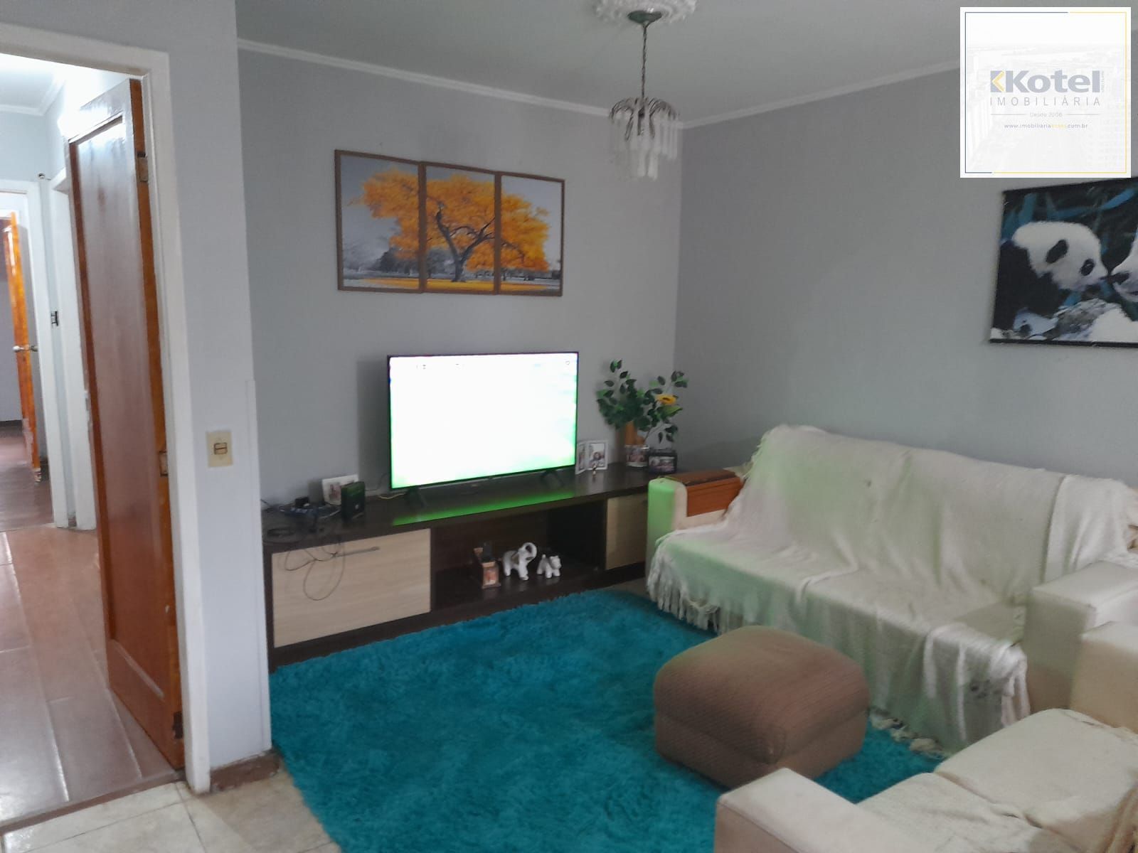 Casa com 3 dormitórios com suite.