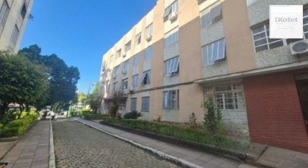 Apartamento no bairro Medianeira de 3 dormitórios DESOCUPADO