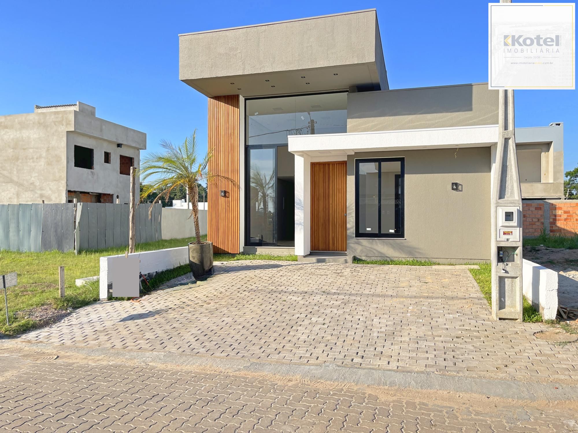 Casa Condominio em Porto Alegre, no bairro Hípica, com 3 dormitório(s), e 3 banheiros, à venda. — foto 2