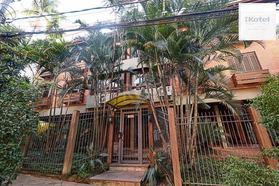 Excelente apartamento de 3 dormitórios , uma suíte , próximo ao Grêmio Náutico União de Petrópolis, — foto 2