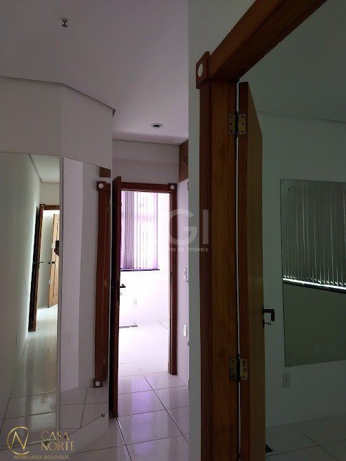 Sala Comercial à venda com 1 quarto, 45m², Rua Ramiro Barcelos no bairro Floresta em Porto Alegre