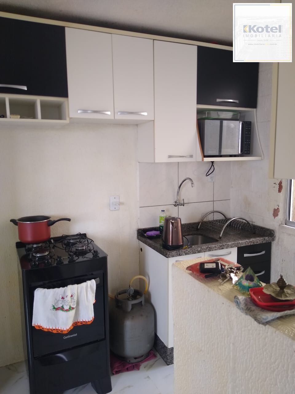 APARTAMENTO 2 DORMITÓRIOS E 1 VAGA DE GARAGEM PRONTO PARA MORAR NO BAIRRO VILA NOVA