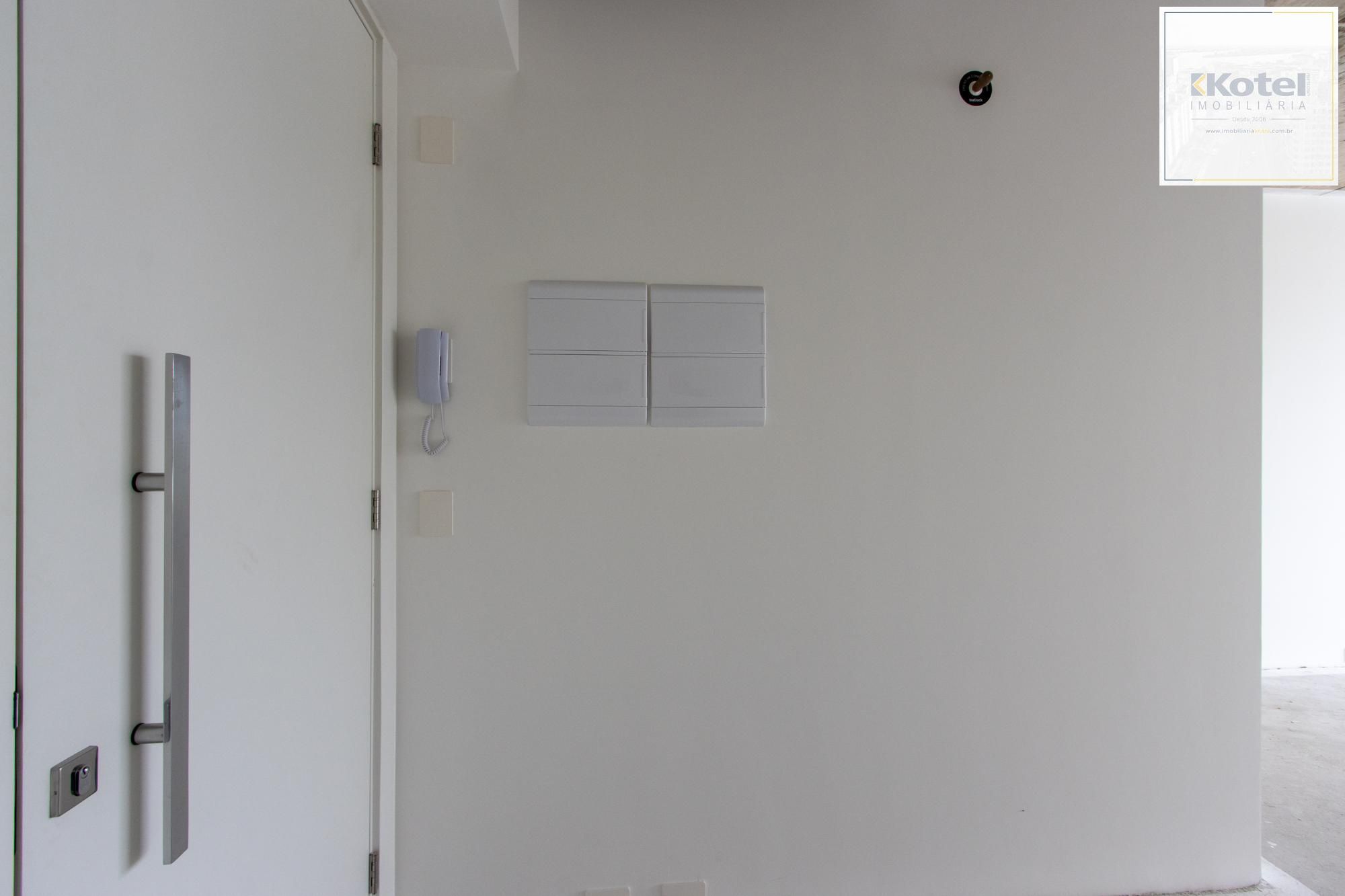 Sala Comercial à venda, 32m², Praia de Belas - Porto Alegre