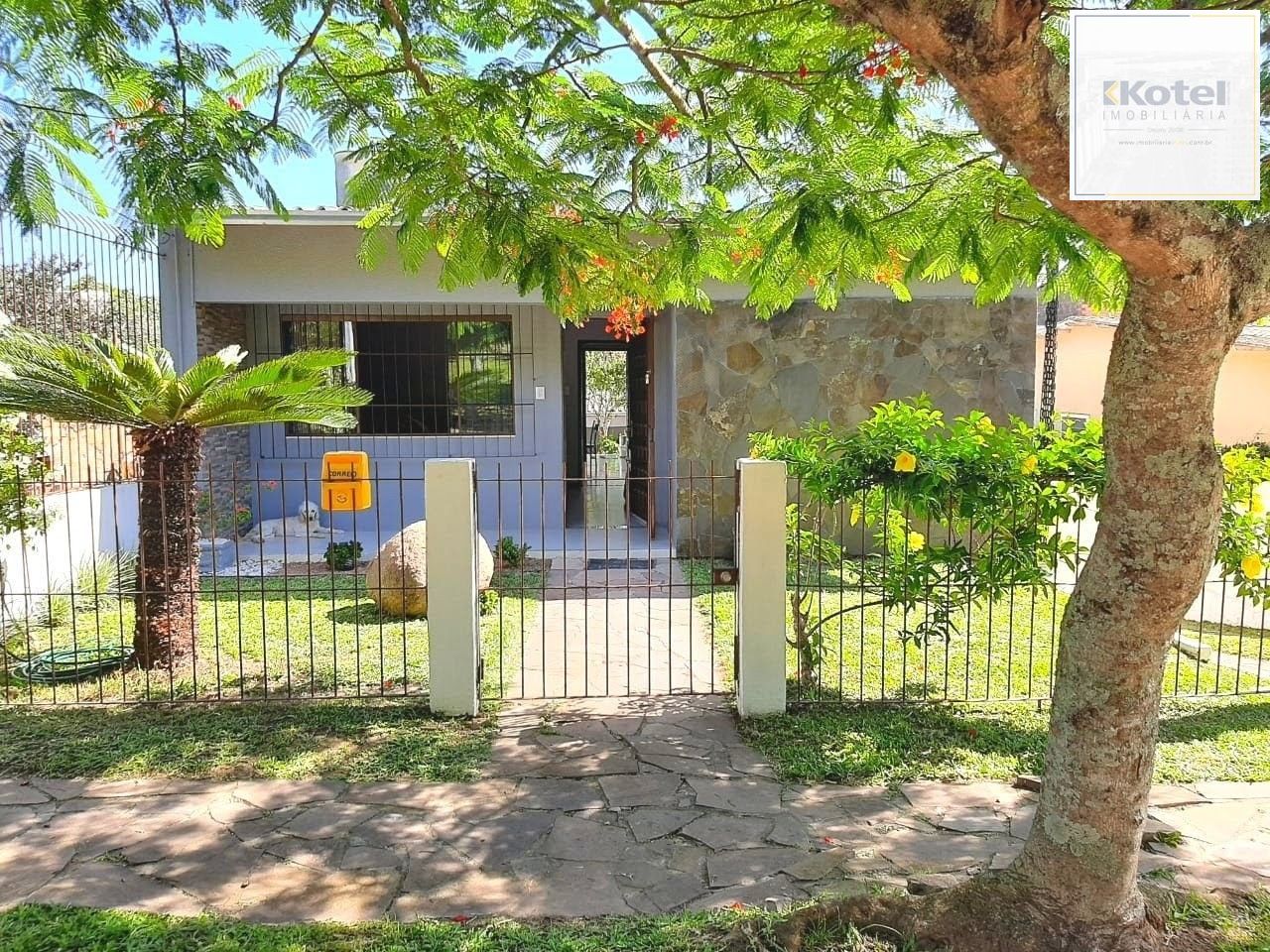Casa para Venda - 176m², 2 dormitórios, sendo 1 suíte, 3 vagas - Espirito Santo