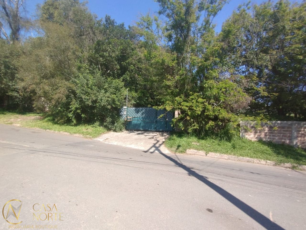 Terreno à venda  com 7m², Estrada Aracaju no bairro Vila Nova em Porto Alegre