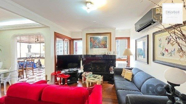 Apartamento com 3 Dormitórios, Suíte e Sacada e 1 vaga - 115m² - Petrópolis — foto 3