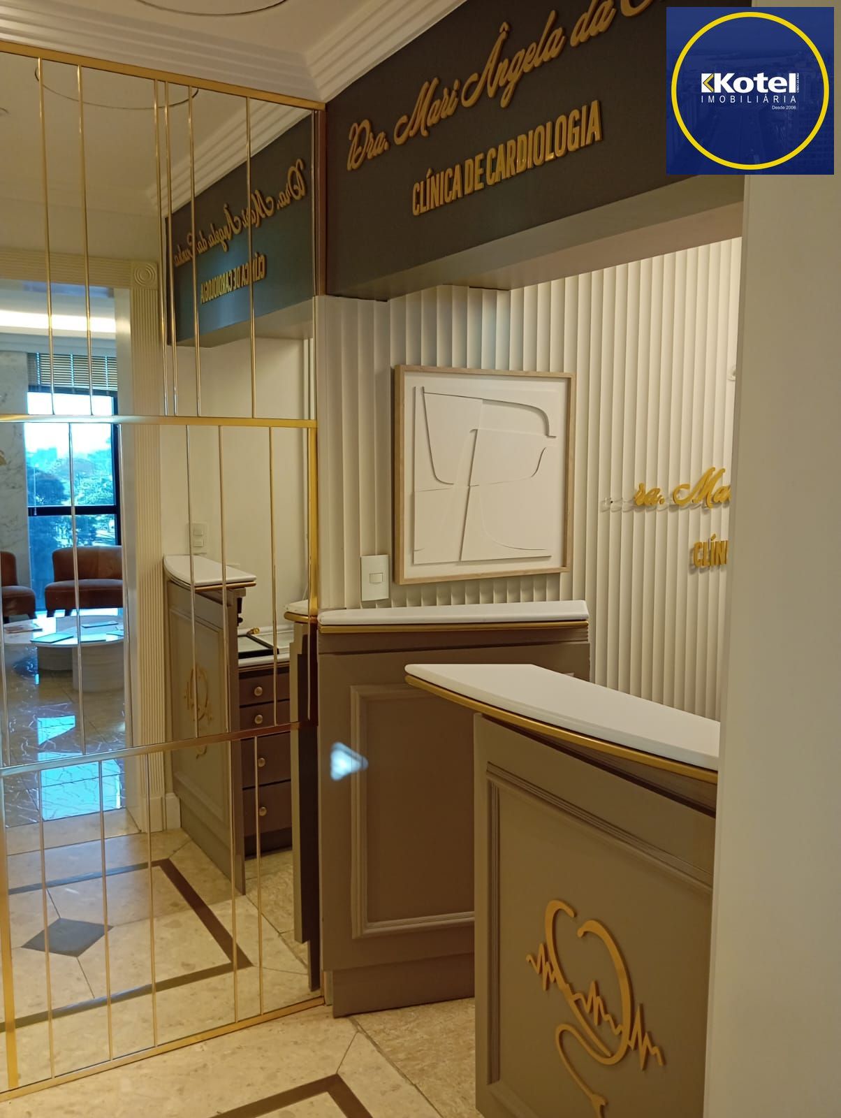 CLÍNICA DECORADA COM VISTA PARA O GUAÍBA