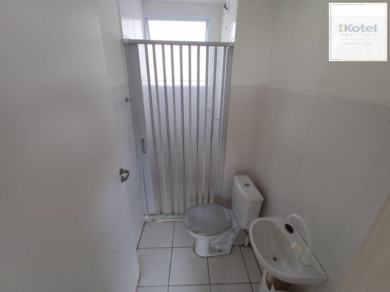 Apartamento de 2 dormitórios e 1 vaga de garagem no Bairro São José em Canoas.