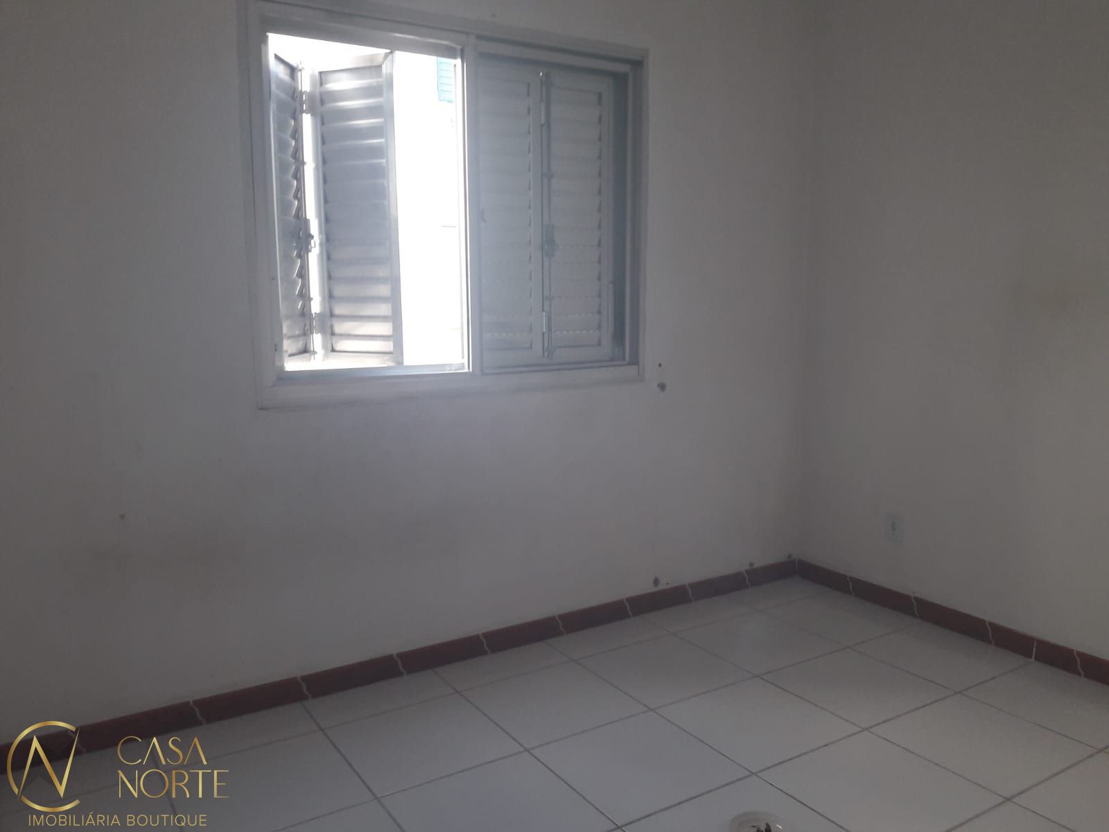 Apartamento à venda com 2 quartos, 45m², Rua Clara Nunes no bairro Restinga em Porto Alegre