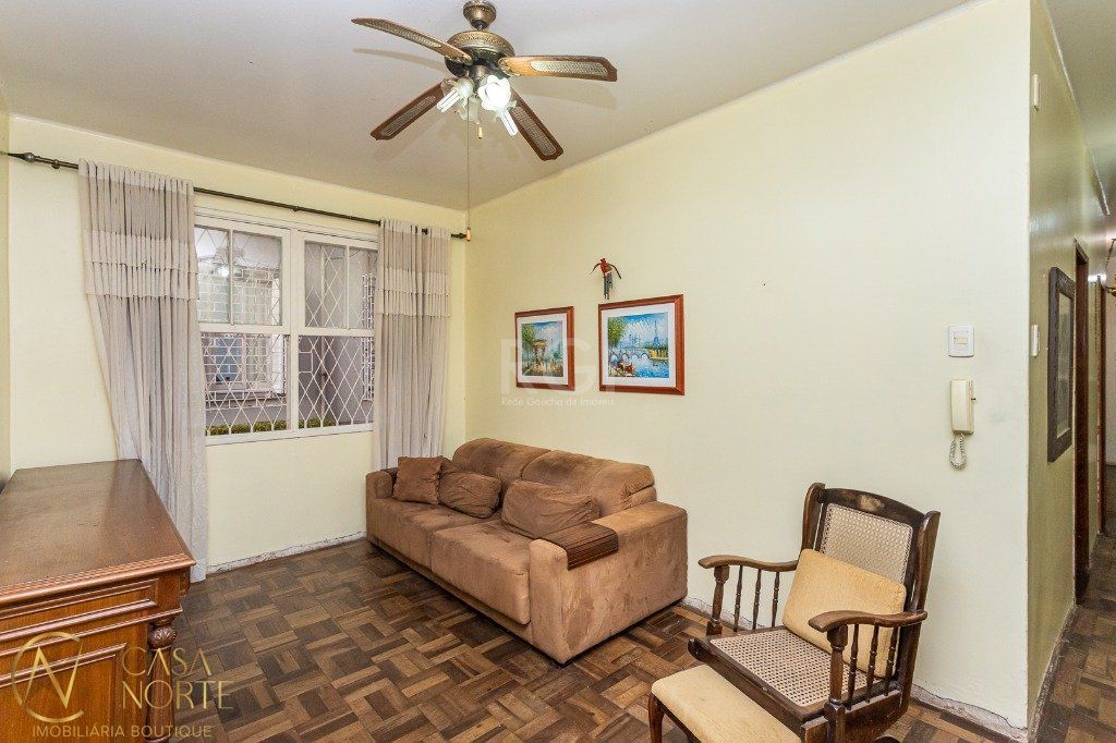 Apartamento à venda com 3 quartos, 84m², Rua João Guimarães no bairro Santa Cecília em Porto Alegre