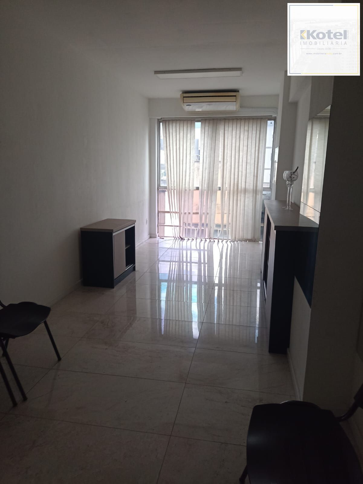 Sala Comercial à venda, 26m², Vila Santo Ângelo - Cachoeirinha