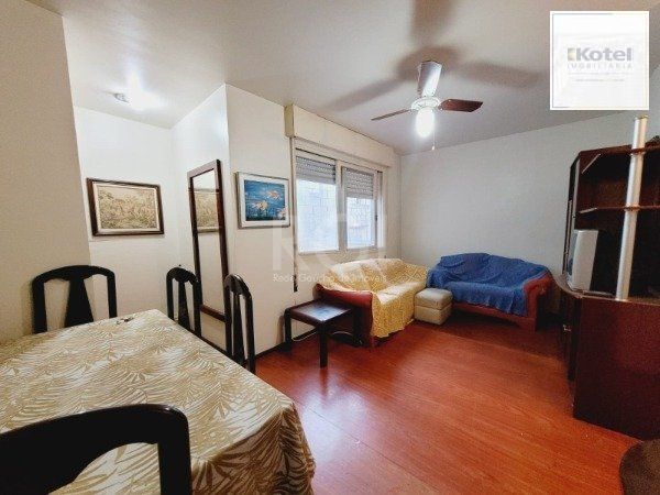 Apartamento no Petrópolis de 1 dormitório — foto 2