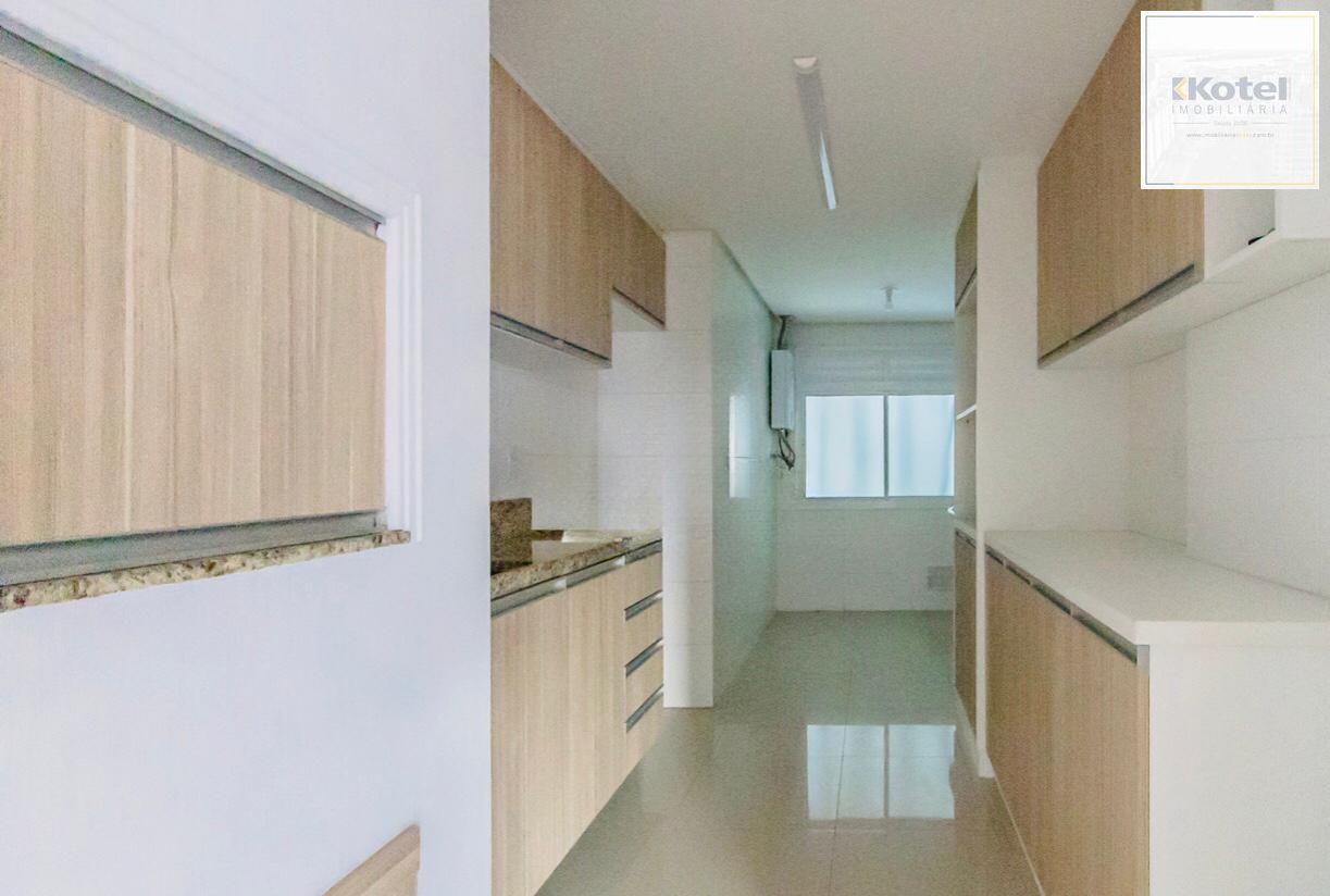 Apartamento de 2 dormitórios, 2 vagas e elevador no  bairro Passo da Areia — foto 4