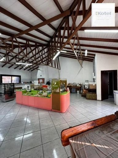 Casa com 3 dormitórios no no centro de Gravataí.