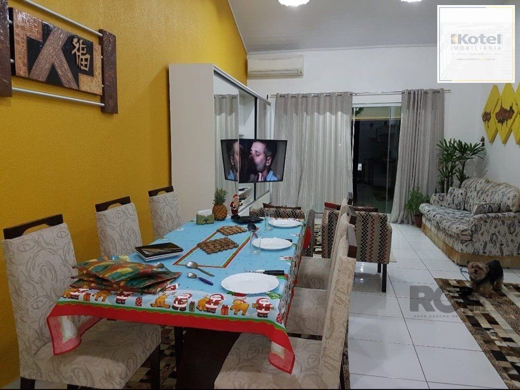 Casa no Condomínio Cantegrill em Viamão