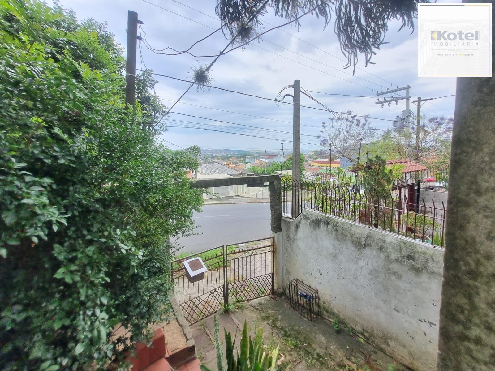 Chalé e edícula em Terreno plano e bem localizado! Ótima oportunidade para investir!