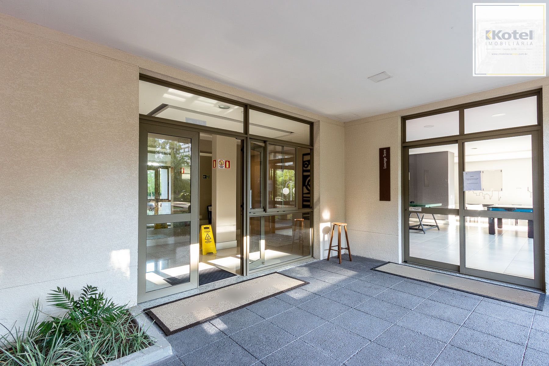 Apartamento totalmente reformado e impecável para locação - 3 quartos sendo uma suíte - Bairro Cavalhada — foto 4